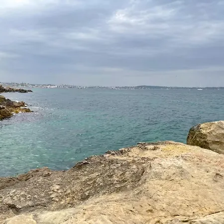 Apartment Sea View With Pool, Tennis And Near Cannes